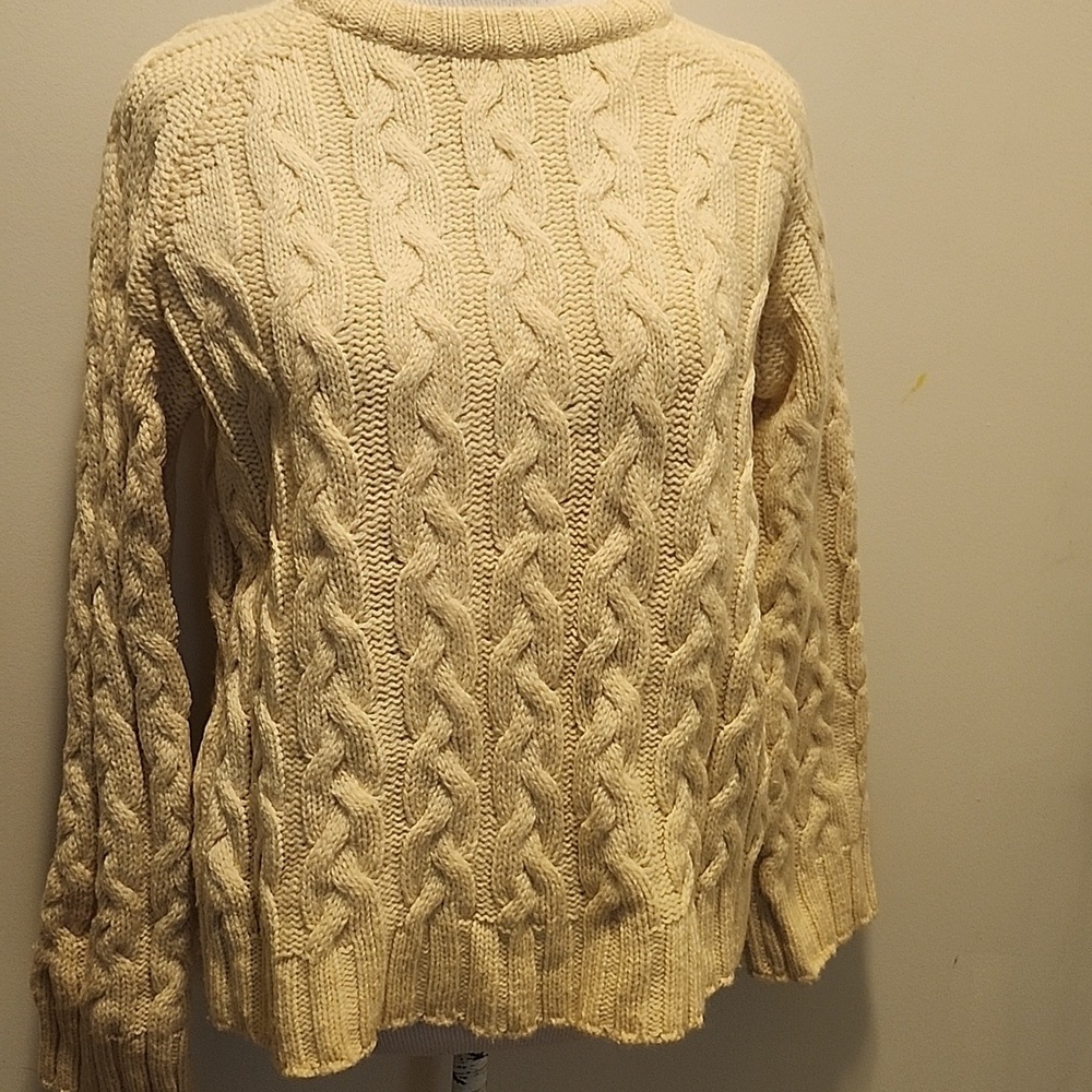 Peregrine Womens Crewneck Sweater Size L Cable Knit 100% Pure New Wool fishermen